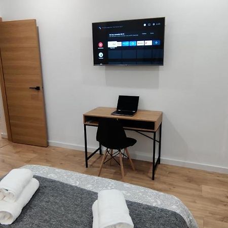 New Apartment Claret 卡迪瓦 外观 照片