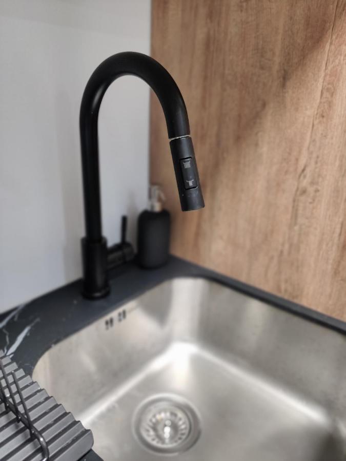 New Apartment Claret 卡迪瓦 外观 照片