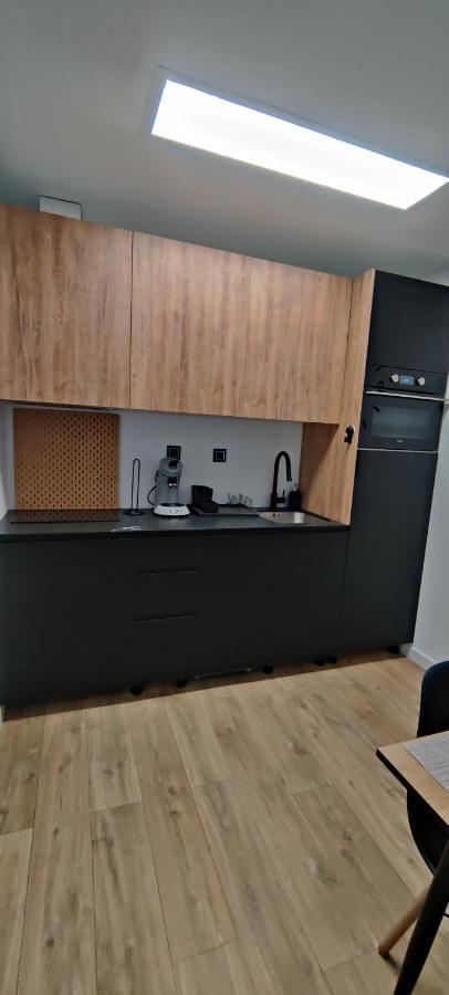 New Apartment Claret 卡迪瓦 外观 照片